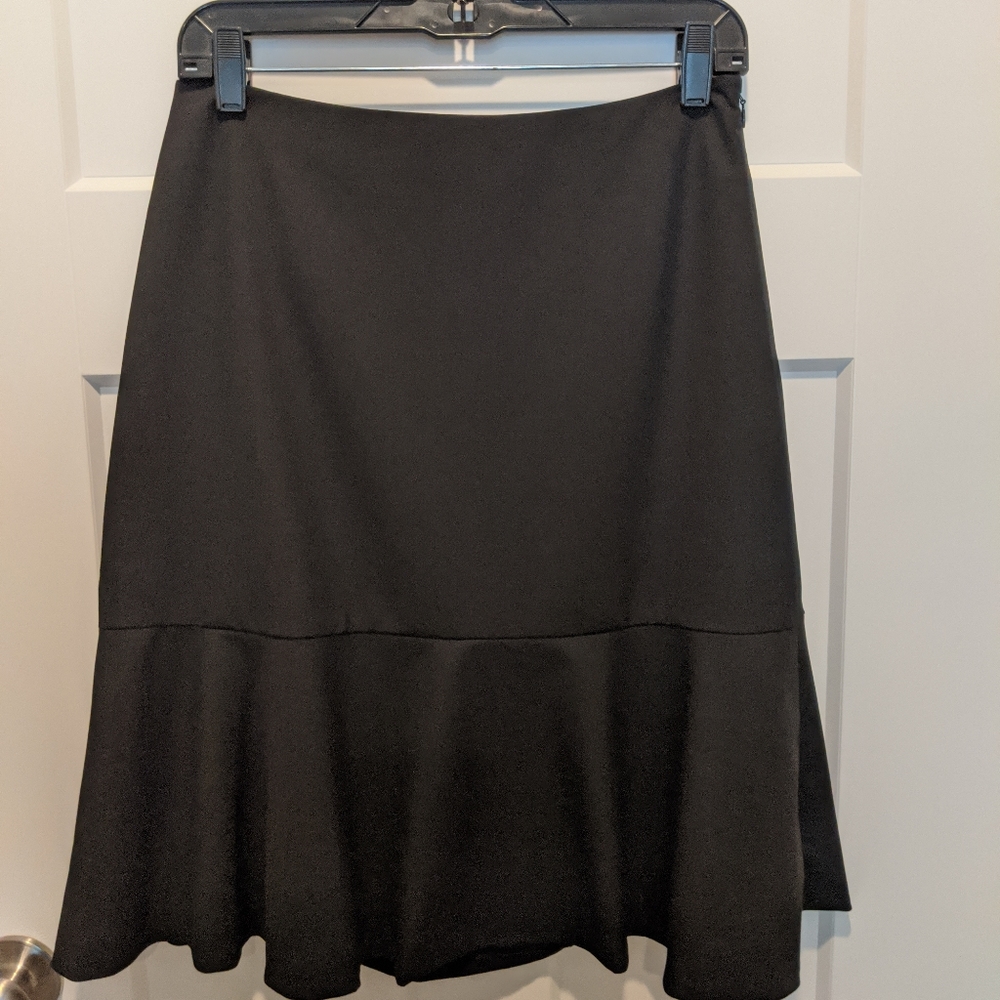 Black The Limited skirt size 6